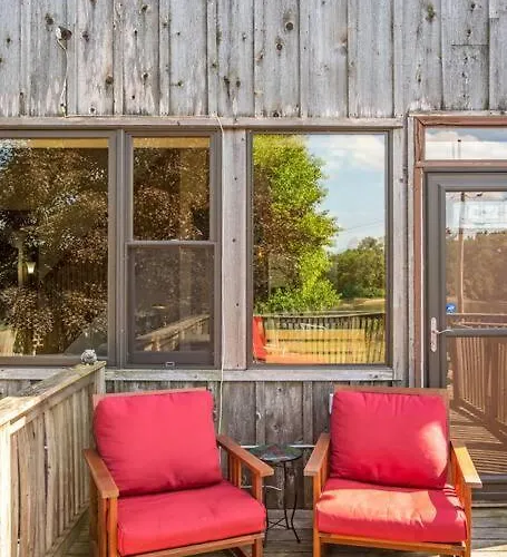 Chalet Quaint Riverfront Barn Kankakee